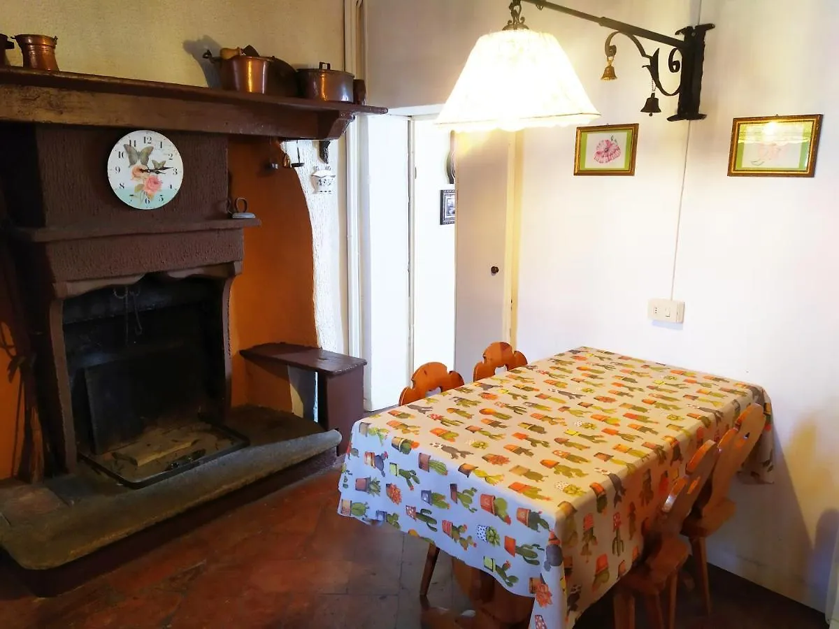 Casa D'Epoca Fronte Lago A Domaso Lago Di Como Italien
