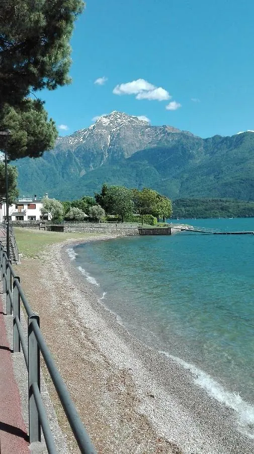 Casa D'Epoca Fronte Lago A Domaso Lago Di Como 0*,