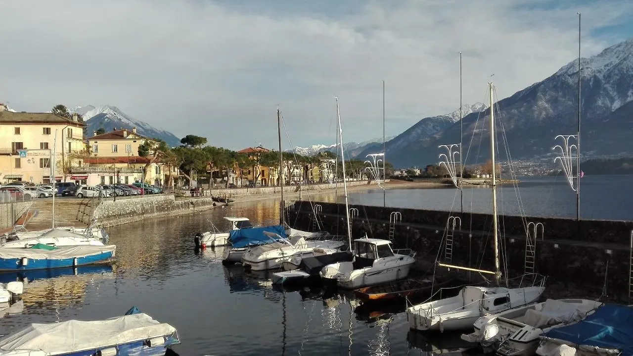 Casa D'Epoca Fronte Lago A Domaso Lago Di Como Italien